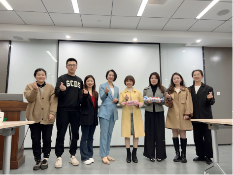学好礼仪，重视职场“敲门砖”——集团公司开展商务礼仪培训