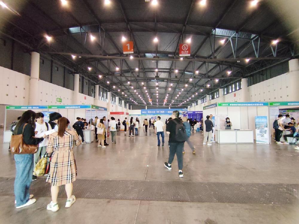 四川德文会计师事务所（特殊普通合伙）参加2023·成都夏季大型人才招聘会暨高校毕业生供需洽谈会